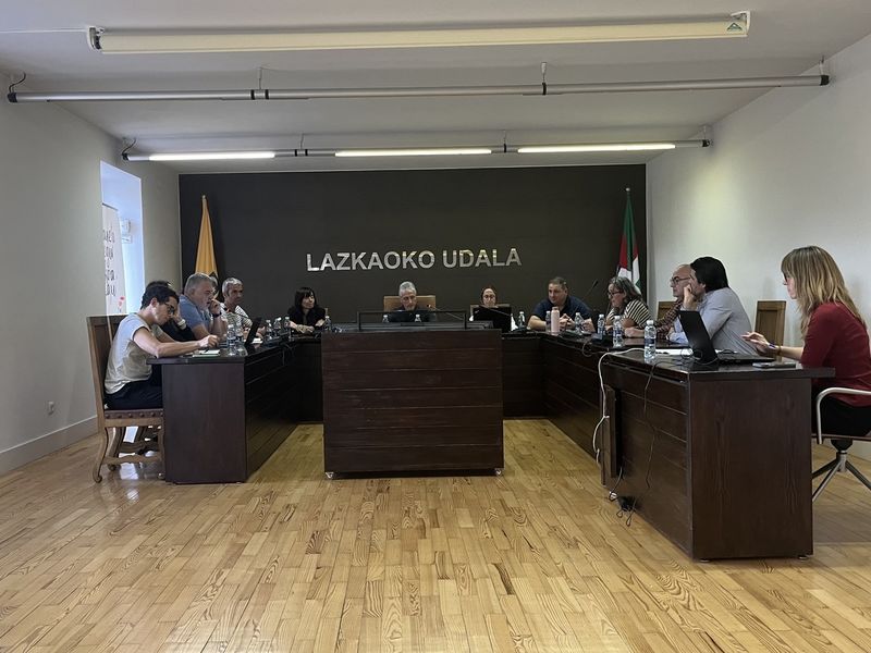 Urriko osoko bilkuran onartutakoa