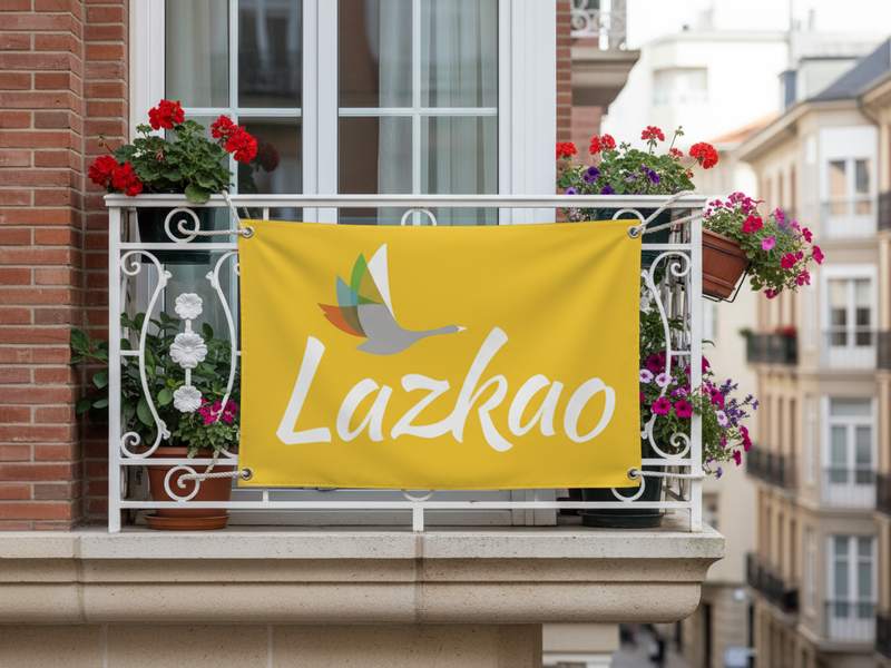 ‘Lazkao’ balkoiko zapiak salgai izango dira datorren astelehenetik aurrera, martxoak 23, San Prudentzio jaietan apaintzeko
